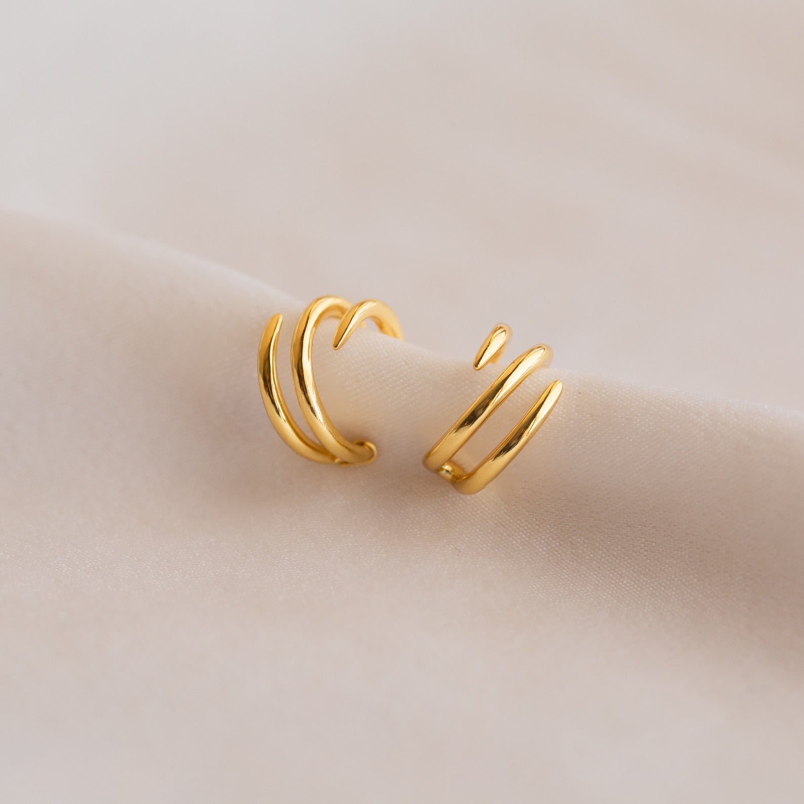 Elevated Edge: Claw Hoop Ear Cuff Pair